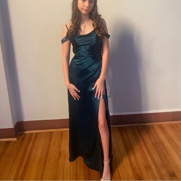 Formal Dress Emerald in Color - Picture 2 of 2